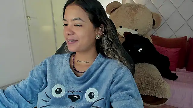 dulce lyraa1 online show from 03-05-26, 04:08