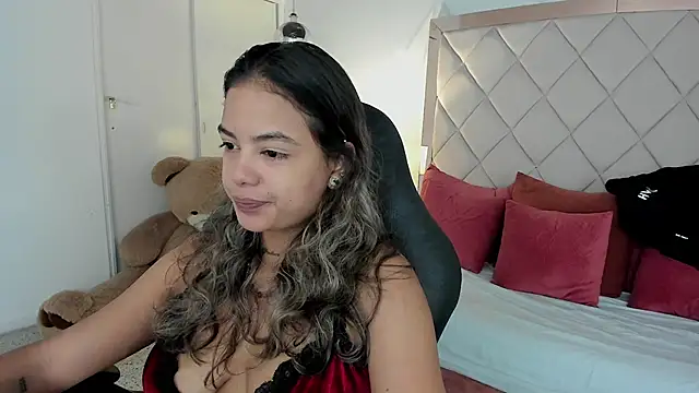 dulce lyraa1 online show from 03-06-26, 04:20