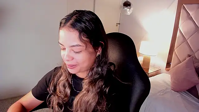 dulce lyraa1 online show from 06-03-26, 04:48