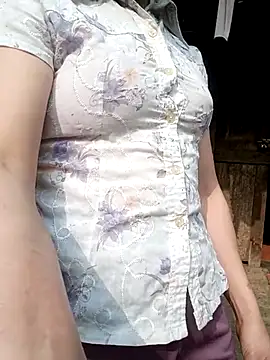 Snapshot of aus_queen007 chatting on 03-03-26, 02:18 aus queen007 online show from 03-03-26, 02:18