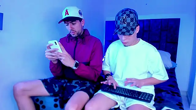 alex and christhoper online show from 03-27-26, 01:33