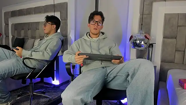 Snapshot of Austin_Reedss chatting on 02-28-26, 12:17 Austin Reedss online show from 02-28-26, 12:17