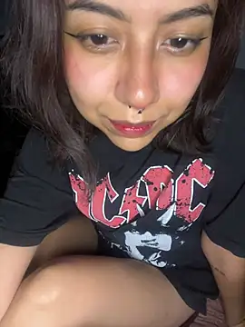 kiss-Me01 online show from 05-26-26, 05:14