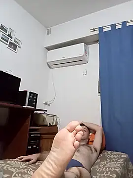 Snapshot of EcodeViento chatting on 02-25-26, 05:06 EcodeViento online show from 02-25-26, 05:06