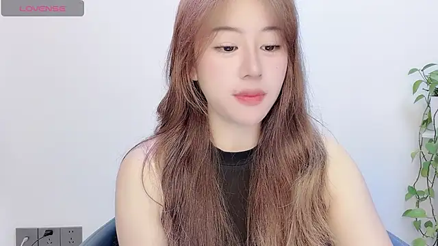 Snapshot of Baixi-01 chatting on 06-20-26, 04:26 Baixi-01 online show from 06-20-26, 04:26