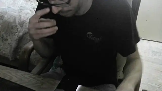 Snapshot of FiSTALiTY chatting on 05-18-26, 02:12 FiSTALiTY online show from 05-18-26, 02:12