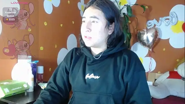 VirellaAshford online show from 04-15-26, 10:11