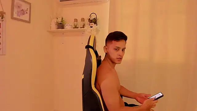 sexy andres01 online show from 03-09-26, 03:27