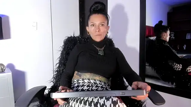 Amelie Blake online show from 04-03-26, 12:41