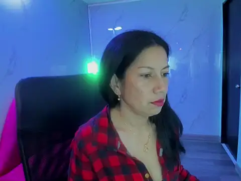 Megan Collinss1 online show from 04-05-26, 01:36