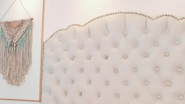 Sara funy online show from 04-11-26, 11:36