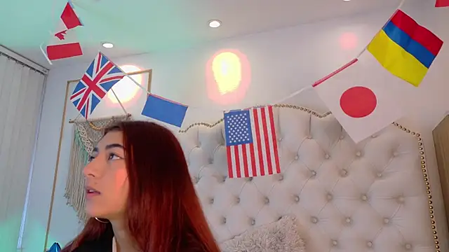 Sara funy online show from 06-25-26, 11:37