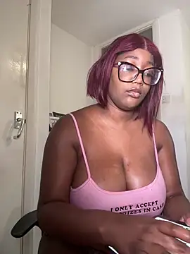 Snapshot of sweetzberri2 chatting on 02-27-26, 03:01 sweetzberri2 online show from 02-27-26, 03:01