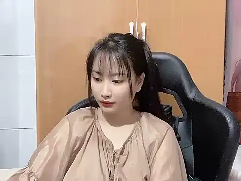 Sunny2868 online show from 04-17-26, 02:47