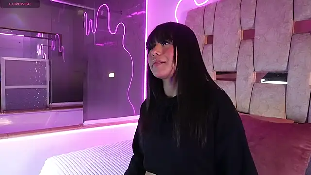 Petitte Mussa online show from 04-16-26, 03:29