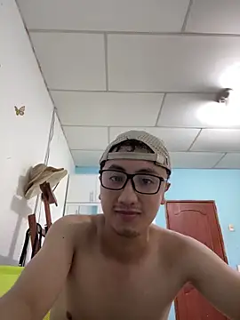Snapshot of Gonzalogz chatting on 04-05-26, 07:00 Gonzalogz online show from 04-05-26, 07:00