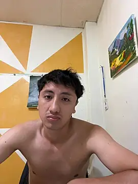 Snapshot of Gonzalogz chatting on 04-20-26, 10:33 Gonzalogz online show from 04-20-26, 10:33