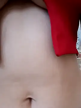 yuliitza4 online show from 04-14-26, 02:01