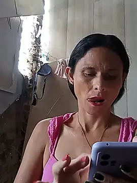 yuliitza4 online show from 05-19-26, 02:01