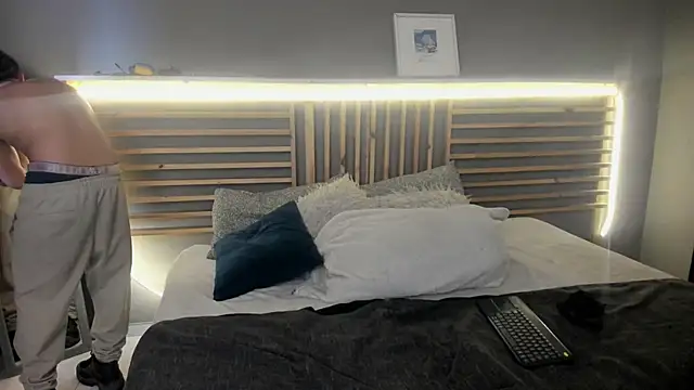 clark ken01 online show from 03-18-26, 08:34