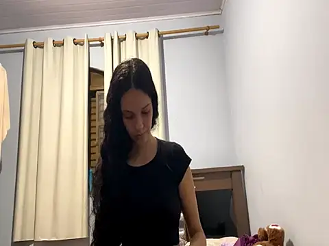 Snapshot of IvyDesirer chatting on 02-27-26, 01:27 IvyDesirer online show from 02-27-26, 01:27