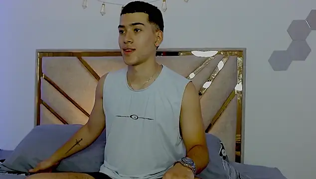 oliver   saint online show from 03-24-26, 11:32