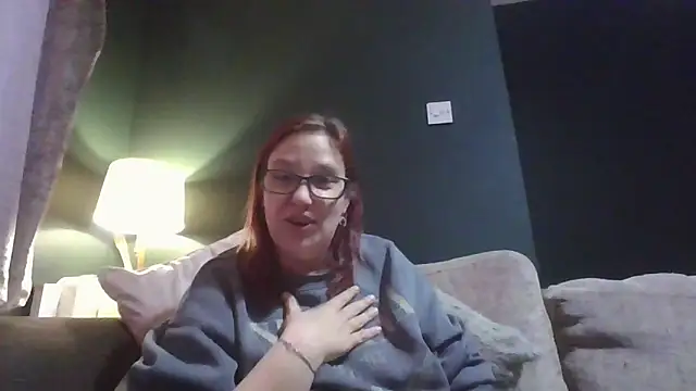 Curvy Clare online show from 03-11-26, 05:08