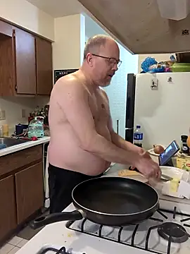 Snapshot of WorthingtonM3 chatting on 03-02-26, 04:58 WorthingtonM3 online show from 03-02-26, 04:58