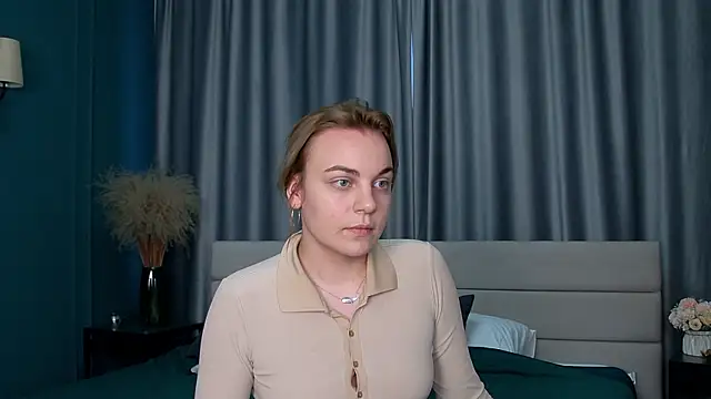 Glow Margo online show from 03-06-26, 01:46