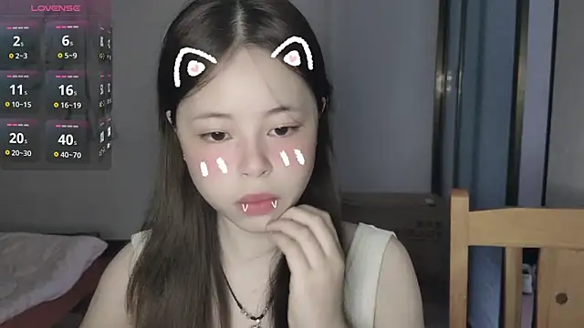 F-Yihao online show from 04-17-26, 08:39