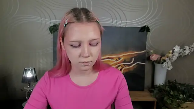 Snapshot of LinMagpuri chatting on 02-26-26, 12:04 LinMagpuri online show from 02-26-26, 12:04