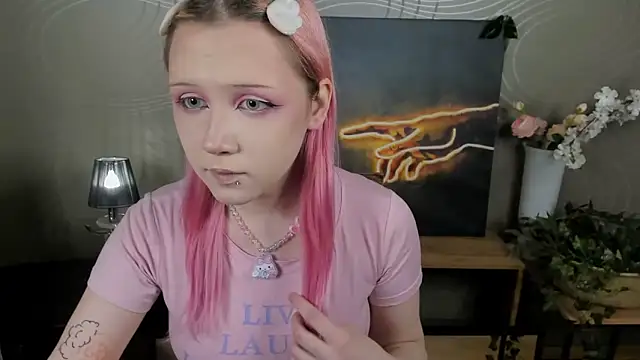 Snapshot of LinMagpuri chatting on 03-01-26, 11:01 LinMagpuri online show from 03-01-26, 11:01