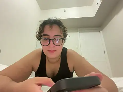 yassiestar online show from 03-30-26, 05:14