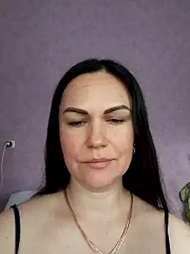 Snapshot of AmyLove471 chatting on 06-06-26, 02:11 AmyLove471 online show from 06-06-26, 02:11