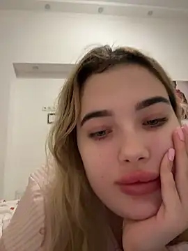 Snapshot of TiffanyCouture chatting on 03-01-26, 05:26 TiffanyCouture online show from 03-01-26, 05:26