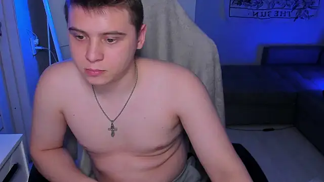 Snapshot of max_sm1th chatting on 02-25-26, 05:33 max sm1th online show from 02-25-26, 05:33