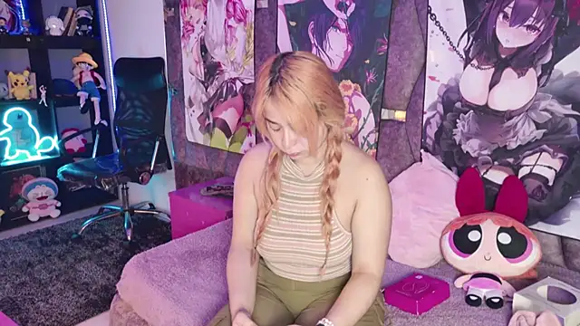 Snapshot of Maky_Coss chatting on 07-15-26, 02:00 Maky Coss online show from 07-15-26, 02:00