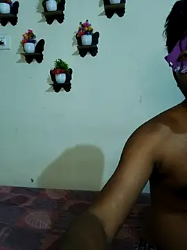 Snapshot of Sweet_Cpl_ chatting on 04-21-26, 04:01 Sweet Cpl online show from 04-21-26, 04:01