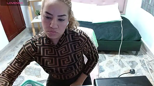 Snapshot of Brenda__222 chatting on 02-26-26, 01:10 Brenda 222 online show from 02-26-26, 01:10