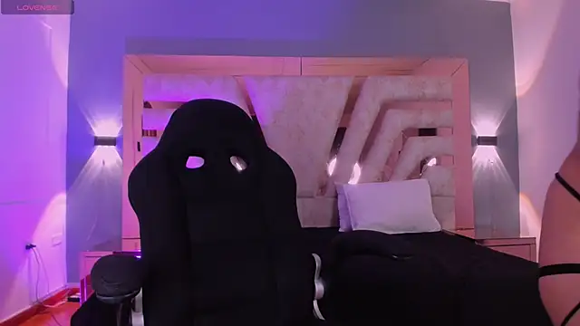 AgathaUwuDoll online show from 03-08-26, 04:05