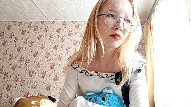 Snapshot of SoniqBliss chatting on 03-03-26, 07:14 SoniqBliss online show from 03-03-26, 07:14