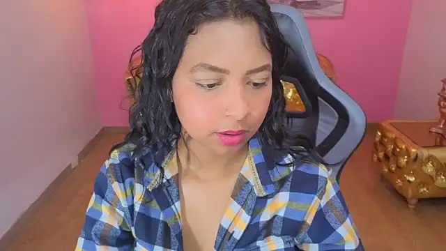 Snapshot of Kristen_black_T chatting on 02-28-26, 07:37 Kristen black T online show from 02-28-26, 07:37