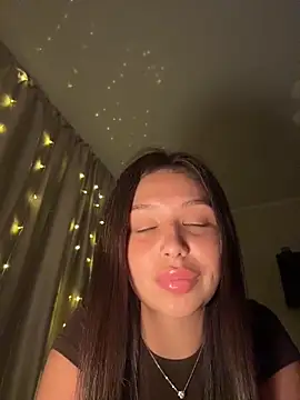 Fragile Tease online show from 03-28-26, 03:11