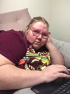 TheMotherPearl online show from 02-26-26, 02:54