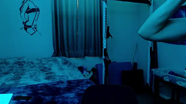 Snapshot of shadowpleasures4u chatting on 05-19-26, 02:34 shadowpleasures4u online show from 05-19-26, 02:34