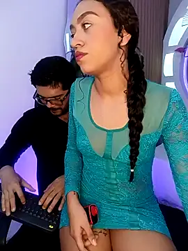Snapshot of ritzabeth_daniel chatting on 04-21-26, 02:26 ritzabeth daniel online show from 04-21-26, 02:26