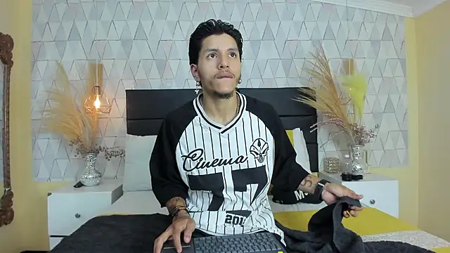 DanteLuxx online show from 03-15-26, 03:56