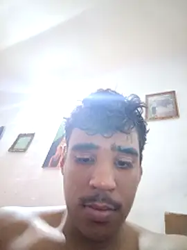 Snapshot of luis230436 chatting on 03-27-26, 03:45 luis230436 online show from 03-27-26, 03:45