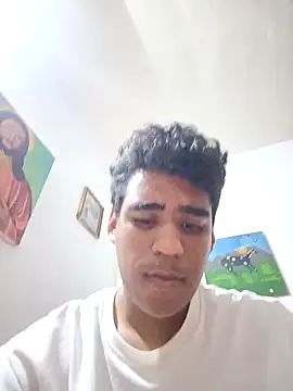 Snapshot of luis230436 chatting on 03-31-26, 04:35 luis230436 online show from 03-31-26, 04:35