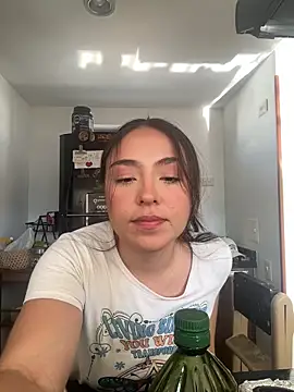 Snapshot of SofiBaez chatting on 05-12-26, 12:35 SofiBaez online show from 05-12-26, 12:35